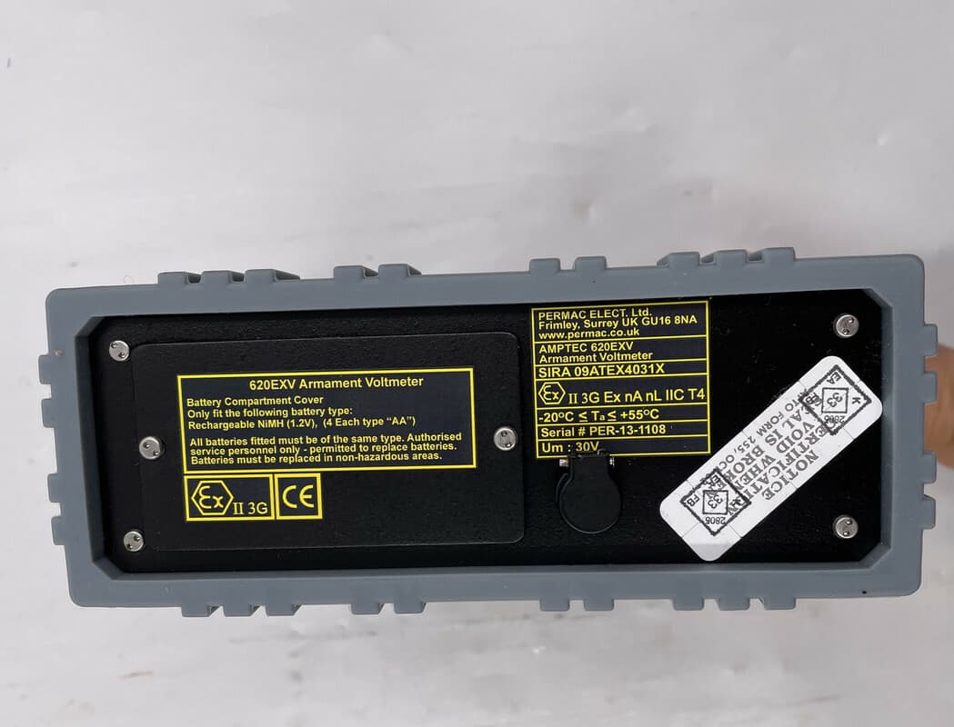 Máy đo điện áp cầm tay AMPTEC RESEARCH 620EXV (RMS 30V) - 3